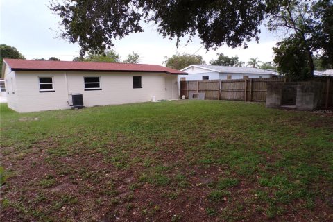 Villa ou maison à vendre à Seminole, Floride: 3 chambres, 74.32 m2 № 2329588 - photo 25