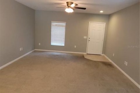 Townhouse in Spring Hill, Florida 2 bedrooms, 118.36 sq.m. № 1837556 - photo 5