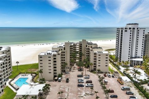 Condo in Fort Myers Beach, Florida, 2 bedrooms  № 1803031 - photo 6