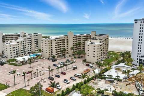 Condo in Fort Myers Beach, Florida, 2 bedrooms  № 1803031 - photo 7