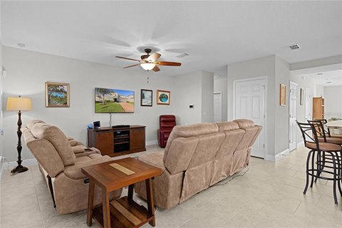 Купить виллу или дом в Миннеола, Флорида 11 комнат, 260.13м2, № 1546065 - фото 17