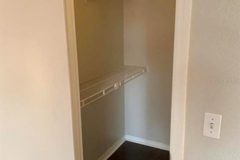 Condo in Orlando, Florida, 1 bedroom  № 1894812 - photo 12