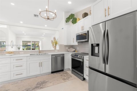 Купить виллу или дом в Делрей-Бич, Флорида 3 спальни, 135.92м2, № 2052087 - фото 18