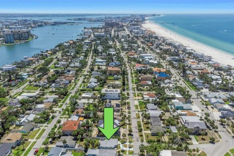 Casa en venta en Clearwater, Florida, 3 dormitorios, 131.92 m2 № 2111798 - foto 3