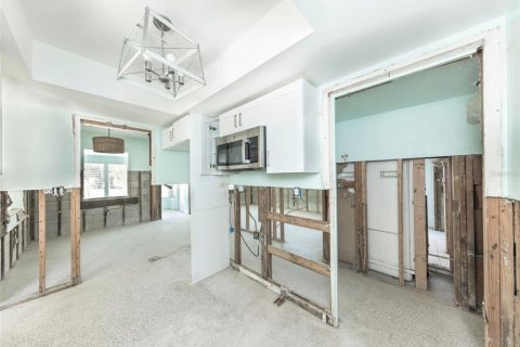 Casa en venta en Clearwater, Florida, 3 dormitorios, 131.92 m2 № 2111798 - foto 12