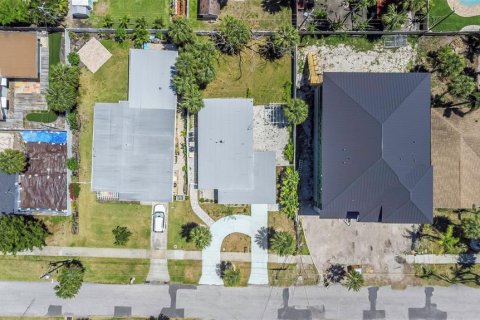 Casa en venta en Clearwater, Florida, 3 dormitorios, 131.92 m2 № 2111798 - foto 4