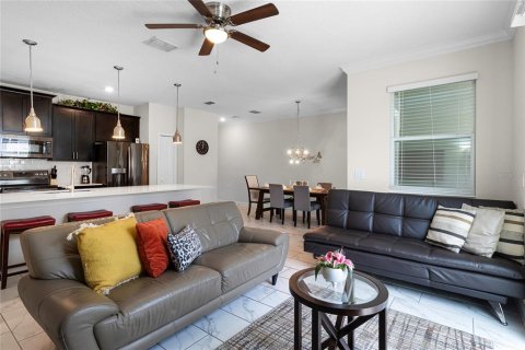 Adosado en venta en Davenport, Florida, 4 dormitorios, 177.81 m2 № 2329054 - foto 7