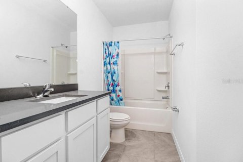 Townhouse in Apollo Beach, Florida 3 bedrooms, 167.41 sq.m. № 2296551 - photo 20