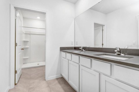 Townhouse in Apollo Beach, Florida 3 bedrooms, 167.41 sq.m. № 2296551 - photo 17