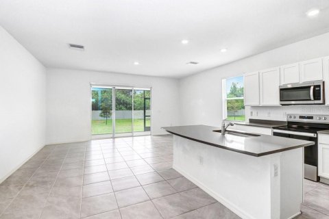 Townhouse in Apollo Beach, Florida 3 bedrooms, 167.41 sq.m. № 2296551 - photo 6
