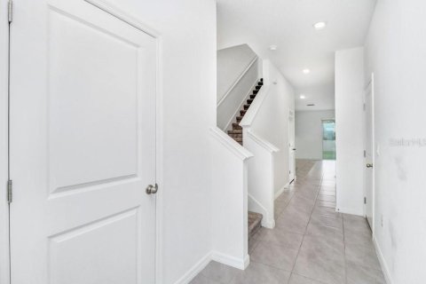 Townhouse in Apollo Beach, Florida 3 bedrooms, 167.41 sq.m. № 2296551 - photo 4