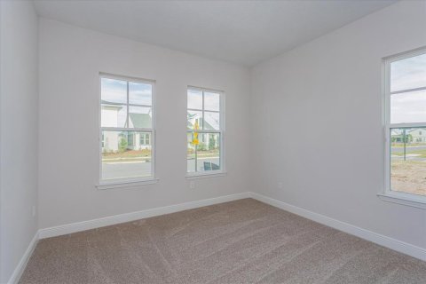 House in Orlando, Florida 3 bedrooms, 225.85 sq.m. № 2410517 - photo 16