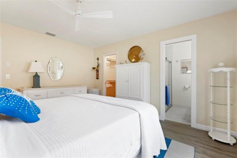 House in Sarasota, Florida 2 bedrooms, 137.5 sq.m. № 1885923 - photo 26