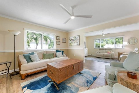 House in Sarasota, Florida 2 bedrooms, 137.5 sq.m. № 1885923 - photo 13