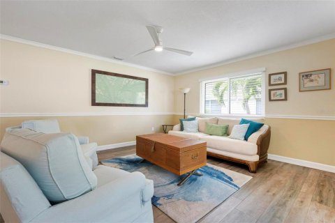 House in Sarasota, Florida 2 bedrooms, 137.5 sq.m. № 1885923 - photo 17
