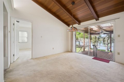 Casa en venta en Eustis, Florida, 4 dormitorios, 196.4 m2 № 2092479 - foto 22