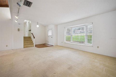 Casa en venta en Eustis, Florida, 4 dormitorios, 196.4 m2 № 2092479 - foto 20