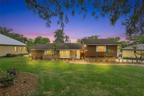 Casa en venta en Eustis, Florida, 4 dormitorios, 196.4 m2 № 2092479 - foto 4