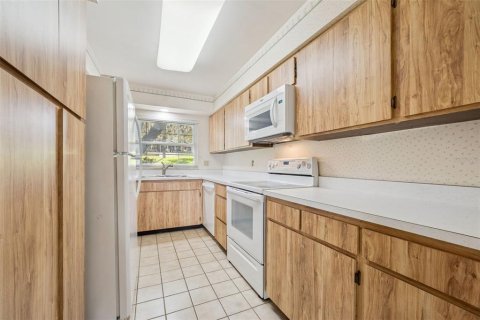 Casa en venta en Eustis, Florida, 4 dormitorios, 196.4 m2 № 2092479 - foto 25