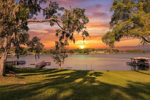 Casa en venta en Eustis, Florida, 4 dormitorios, 196.4 m2 № 2092479 - foto 3