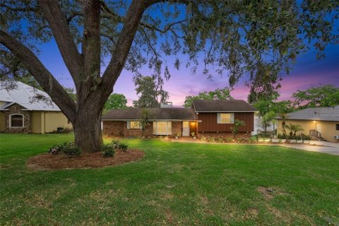 Casa en venta en Eustis, Florida, 4 dormitorios, 196.4 m2 № 2092479 - foto 2