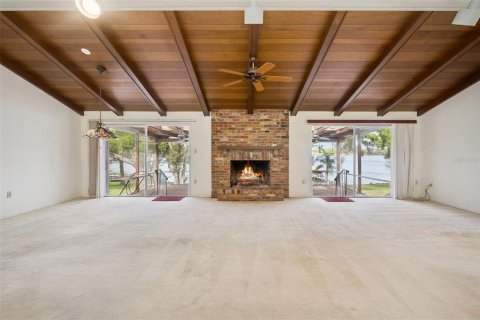 Casa en venta en Eustis, Florida, 4 dormitorios, 196.4 m2 № 2092479 - foto 17
