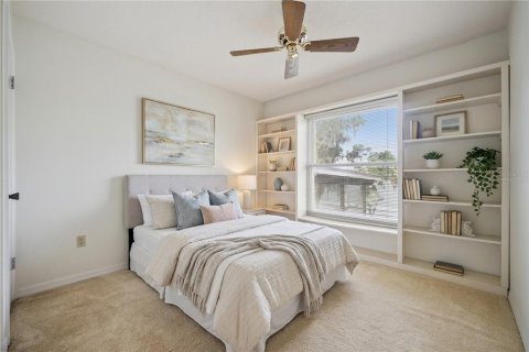 Casa en venta en Eustis, Florida, 4 dormitorios, 196.4 m2 № 2092479 - foto 8