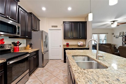 Casa en venta en Land O' Lakes, Florida, 4 dormitorios, 191.47 m2 № 1900072 - foto 14