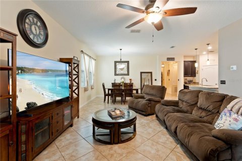 Casa en venta en Land O' Lakes, Florida, 4 dormitorios, 191.47 m2 № 1900072 - foto 18