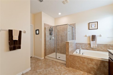 Casa en venta en Land O' Lakes, Florida, 4 dormitorios, 191.47 m2 № 1900072 - foto 23