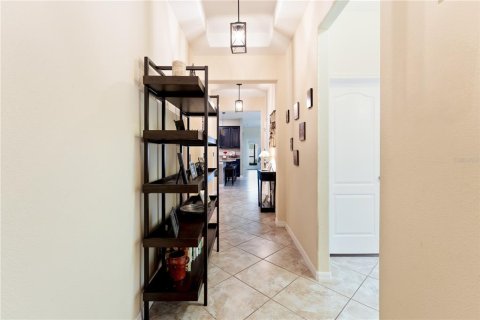 Casa en venta en Land O' Lakes, Florida, 4 dormitorios, 191.47 m2 № 1900072 - foto 9