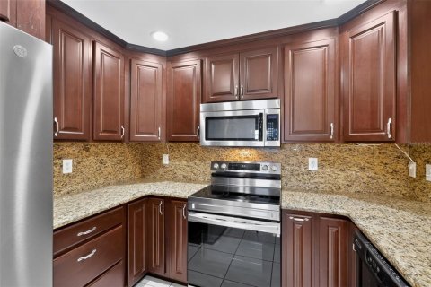 Casa en venta en Holiday, Florida, 4 dormitorios, 161.84 m2 № 2308712 - foto 7
