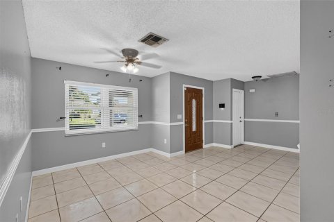 Casa en venta en Holiday, Florida, 4 dormitorios, 161.84 m2 № 2308712 - foto 4