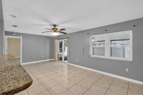 Casa en venta en Holiday, Florida, 4 dormitorios, 161.84 m2 № 2308712 - foto 10