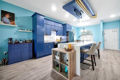 Купить виллу или дом в Киссимми, Флорида 7 комнат, 131.64м2, № 2118617 - фото 12