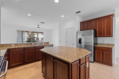 Townhouse in Saint Petersburg, Florida 3 bedrooms, 189.89 sq.m. № 1884601 - photo 5