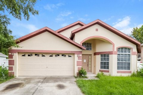 Villa ou maison à Kissimmee, Floride 4 chambres, 184.69 m2 № 2426858