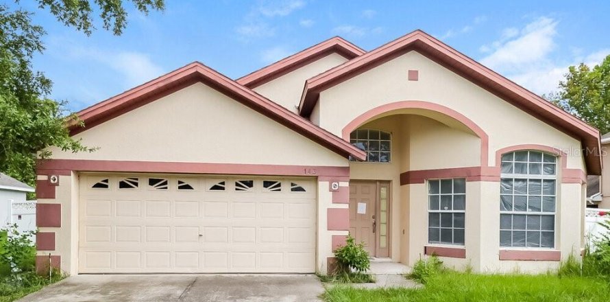 Villa ou maison à Kissimmee, Floride 4 chambres, 184.69 m2 № 2426858