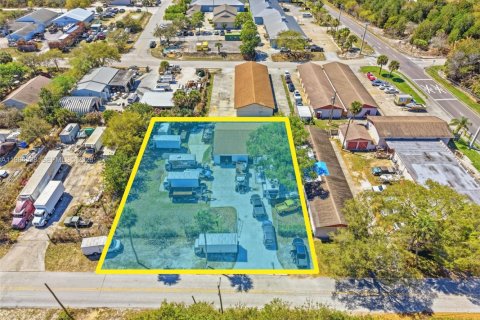 Propiedad comercial en venta en Sebastian, Florida № 2048232 - foto 4