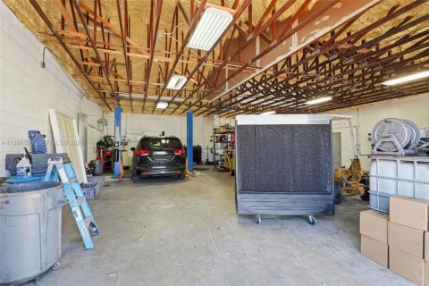 Propiedad comercial en venta en Sebastian, Florida № 2048232 - foto 7