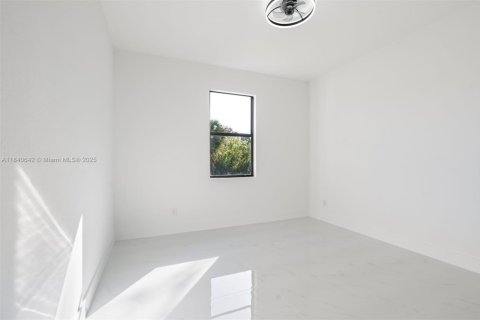 Купить виллу или дом в Лихай-Эйкерс, Флорида 3 спальни, 151.71м2, № 1830935 - фото 13