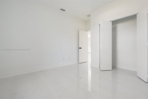 Купить виллу или дом в Лихай-Эйкерс, Флорида 3 спальни, 151.71м2, № 1830935 - фото 20