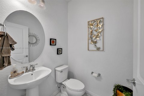 Adosado en venta en Hollywood, Florida, 3 dormitorios, 202.99 m2 № 1888947 - foto 19
