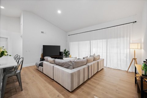 Condo in Wellington, Florida, 3 bedrooms № 2081999 - photo 5