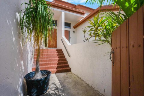 Condo in Wellington, Florida, 3 bedrooms № 2081999 - photo 3