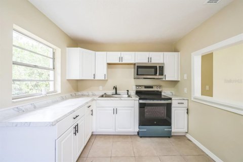 House in Arcadia, Florida 3 bedrooms, 80.27 sq.m. № 2394422 - photo 6