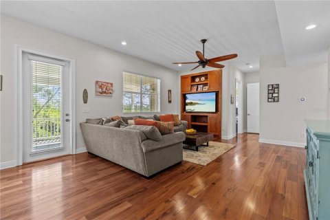 Casa en venta en Palm Harbor, Florida, 5 dormitorios, 333.43 m2 № 2199515 - foto 28
