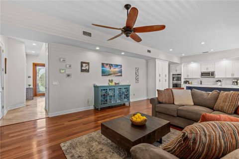 Casa en venta en Palm Harbor, Florida, 5 dormitorios, 333.43 m2 № 2199515 - foto 11