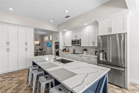 Casa en venta en Palm Harbor, Florida, 5 dormitorios, 333.43 m2 № 2199515 - foto 22