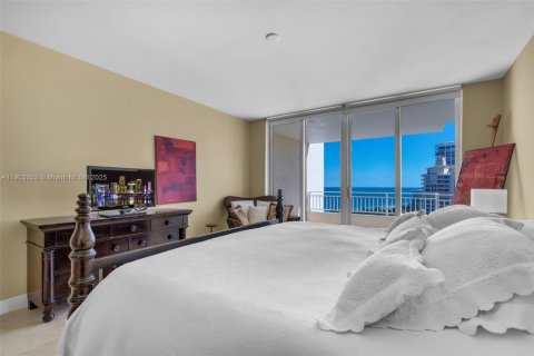 Condominio en alquiler en Key Biscayne, Florida, 3 dormitorios, 233.18 m2 № 1954385 - foto 19